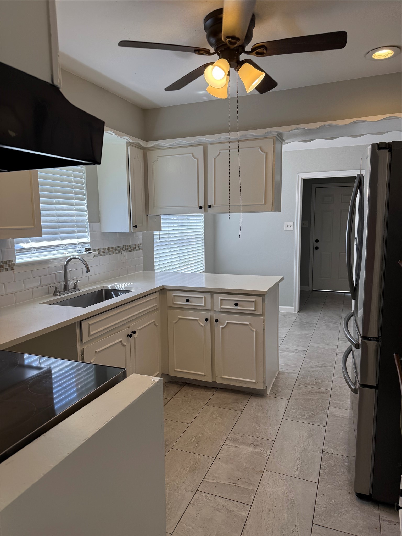 9002 Roos Road Houston, TX 77036 - Photo 16 of 29
