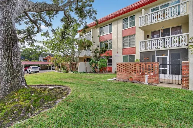 $180,000 | 1012 Pearce Drive, Unit 110, Clearwater, FL 33764