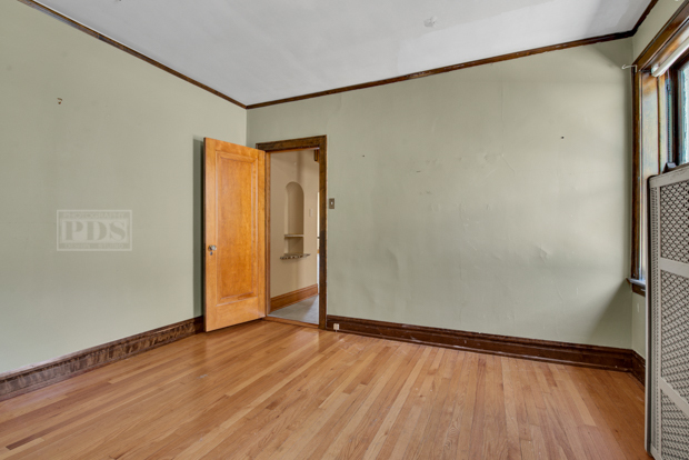 6727 Riverside Drive Berwyn, IL 60402 - Photo 15 of 30 a view of an empty room
