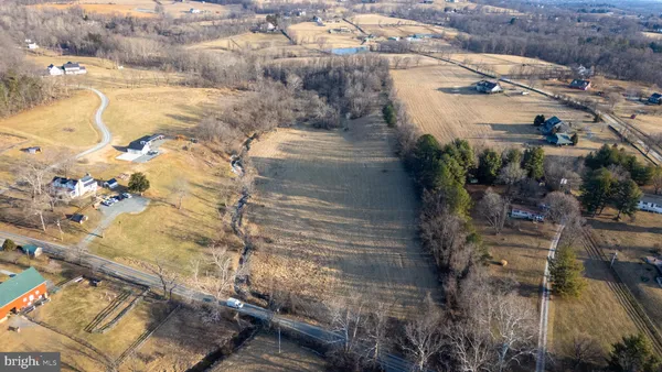 a view of a city street view