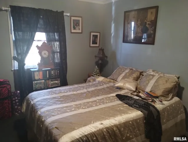 $159,900 | 600 South Skyline Drive, Carbondale, IL 62901