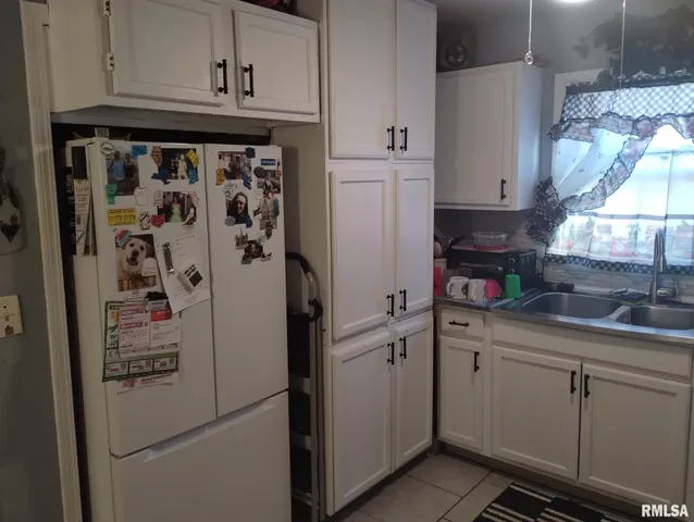 $159,900 | 600 South Skyline Drive, Carbondale, IL 62901