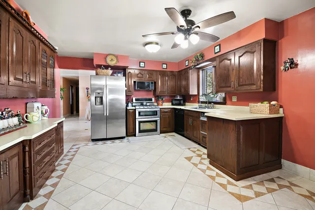 $475,000 | 17349 9000 North, Grant Park, IL 60940