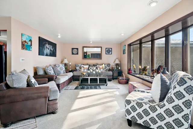 $475,000 | 17349 9000 North, Grant Park, IL 60940