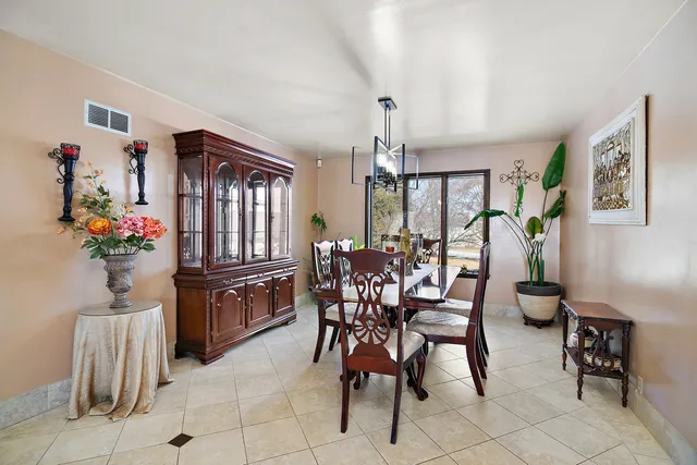 $475,000 | 17349 9000 North, Grant Park, IL 60940