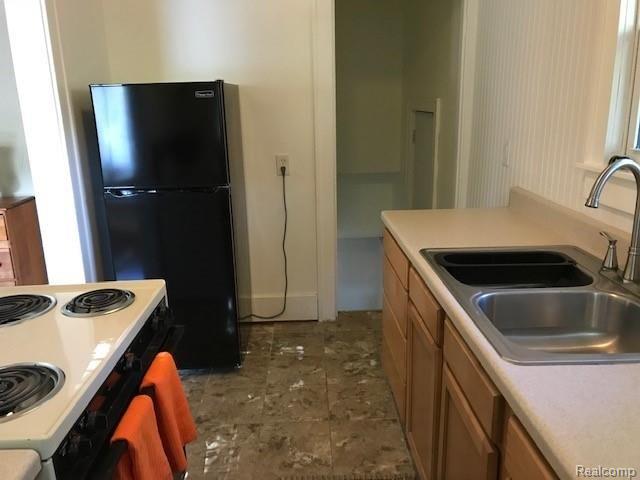 714 Dickinson Street Flint, MI 48504 - Photo 8 of 13