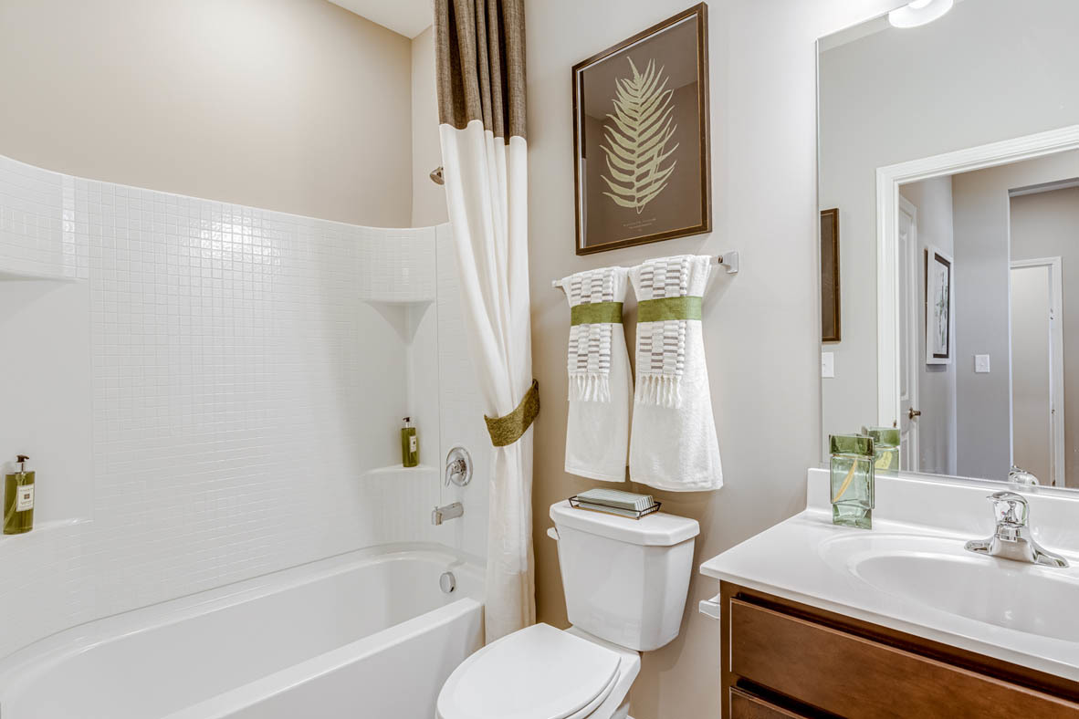 935 Eineke Boulevard Algonquin, IL 60102 - Photo 28 of 39 a bathroom with a sink toilet and shower