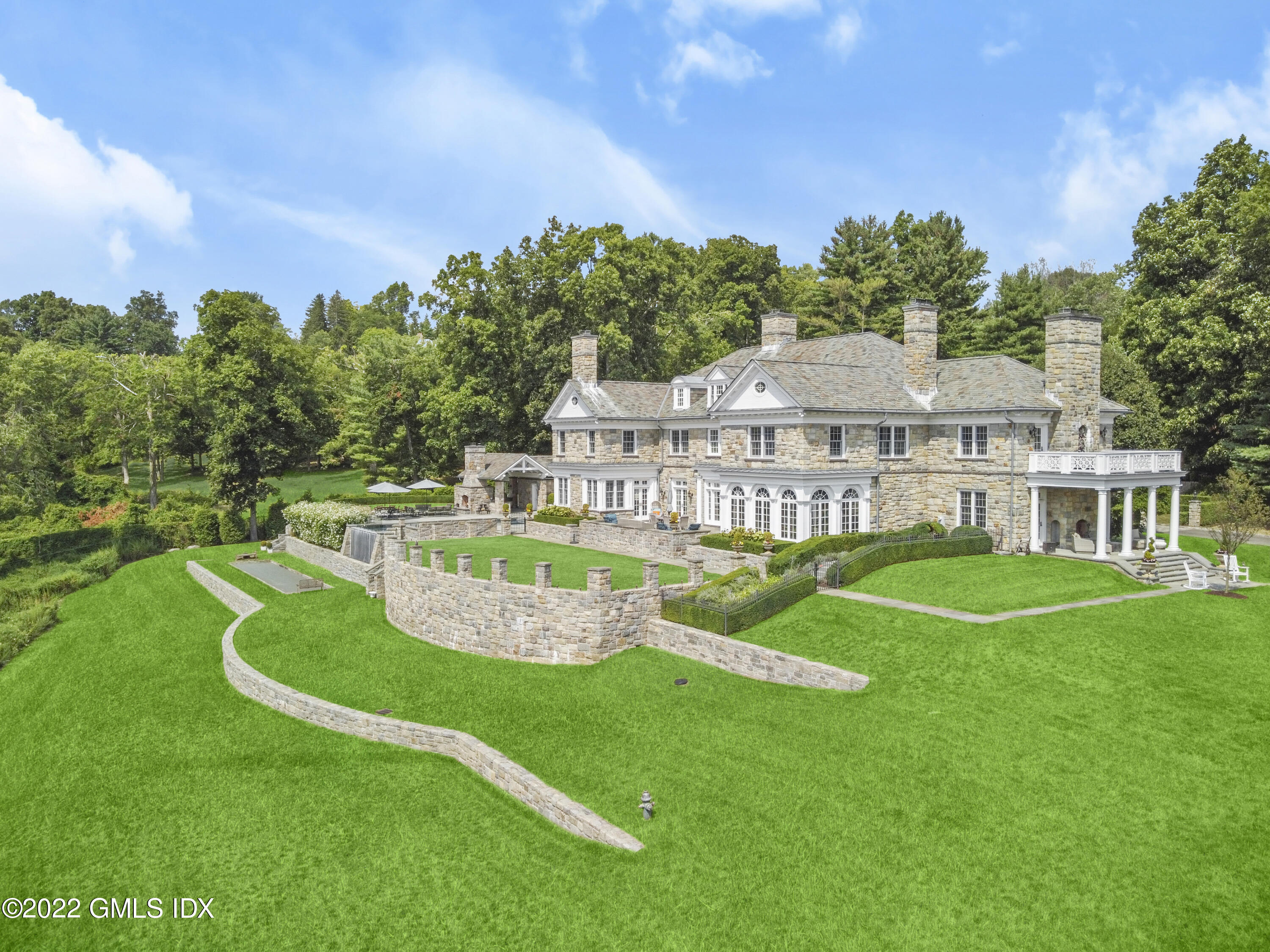 side view lawn