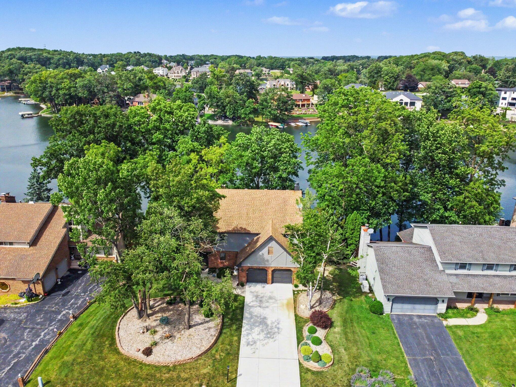 461 Amhurst Road Valparaiso, IN 46385 - Photo 3 of 50 2038x1529