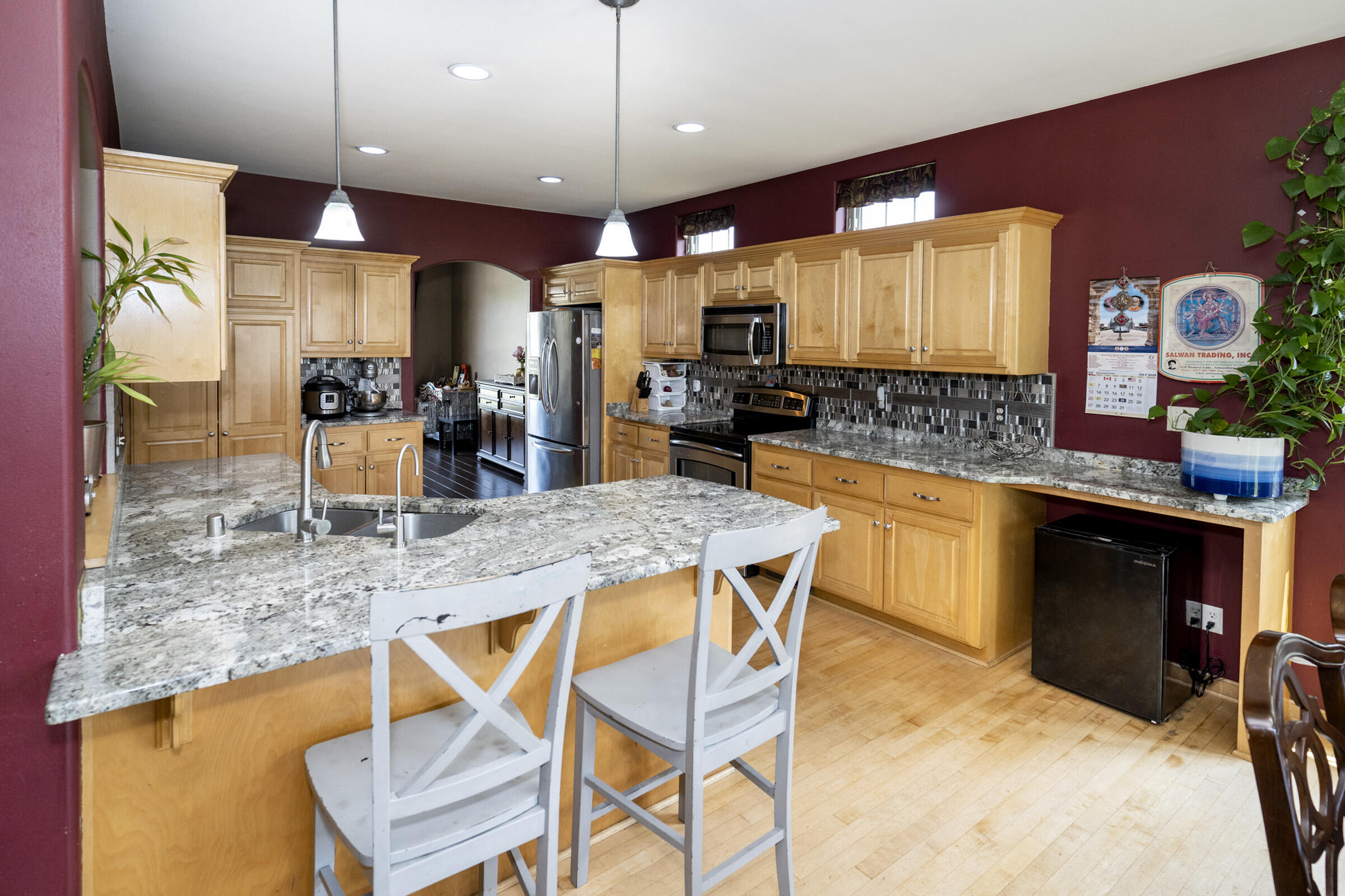 9729 West Prairie Grass Way Franklin, WI 53132 - Photo 22 of 85 Snack Bar