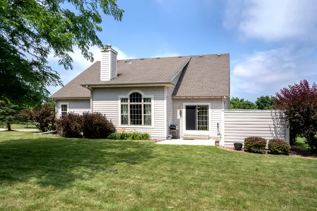 $720,000 | 9729 West Prairie Grass Way, Franklin, WI 53132