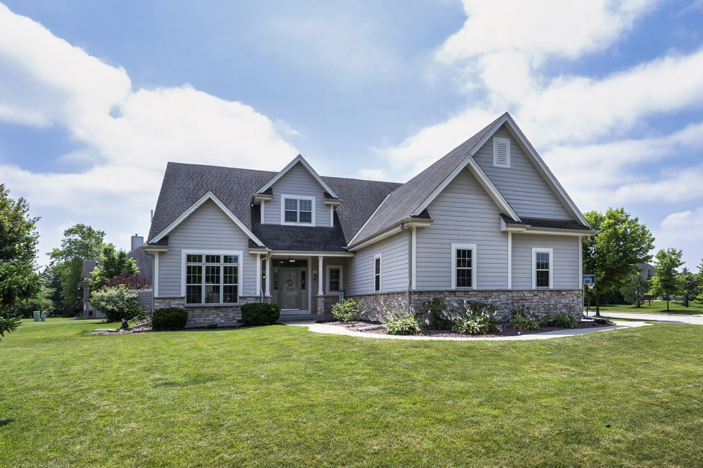 9729 West Prairie Grass Way Franklin, WI 53132 - Photo 76 of 85 Curb Side View