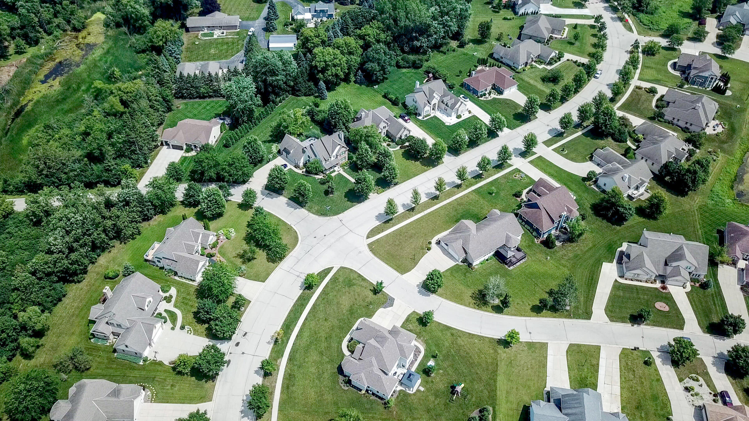 9729 West Prairie Grass Way Franklin, WI 53132 - Photo 8 of 85 Neighborhood View #1