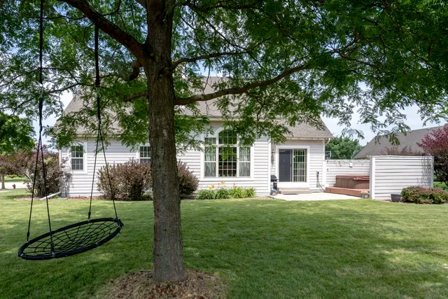 $720,000 | 9729 West Prairie Grass Way, Franklin, WI 53132