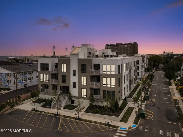 $5,550 | 218 3rd Avenue, Unit 102, Asbury Park, NJ 07712