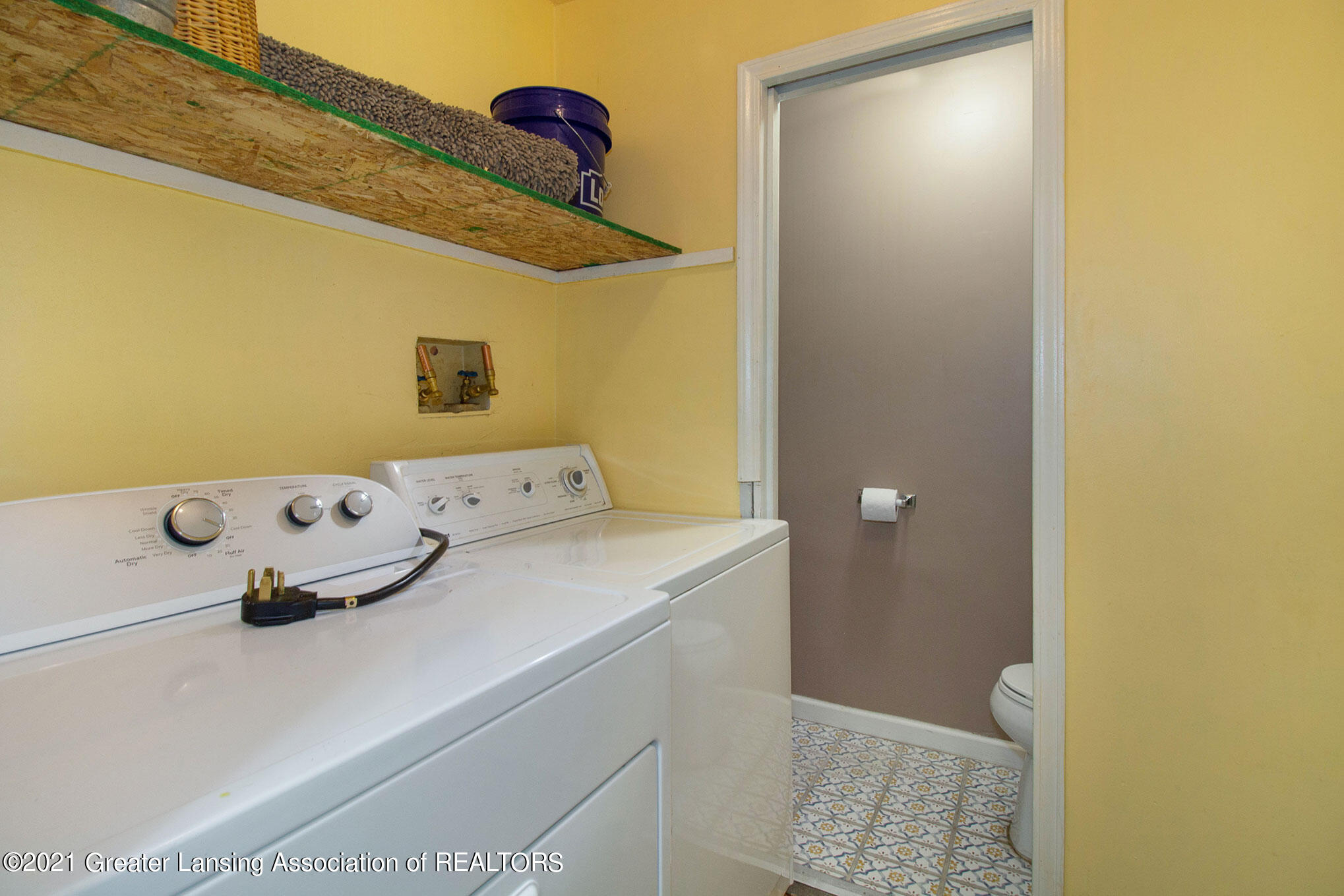 3917 Christiansen Road Lansing, MI 48910 - Photo 8 of 15 12