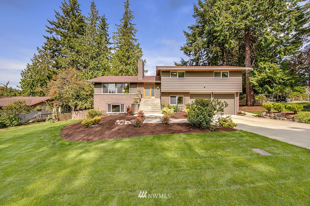 8507 186th Street Southwest Edmonds, WA 98026 - Photo 1 of 19 Gallery Image 1