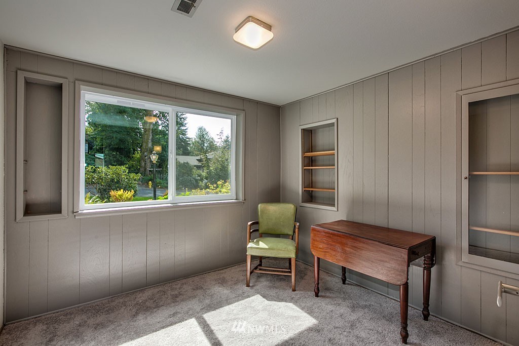 8507 186th Street Southwest Edmonds, WA 98026 - Photo 14 of 19 Gallery Image 14