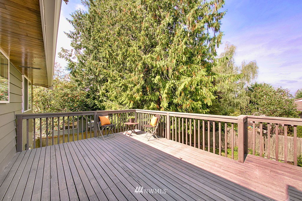 8507 186th Street Southwest Edmonds, WA 98026 - Photo 17 of 19 Gallery Image 17