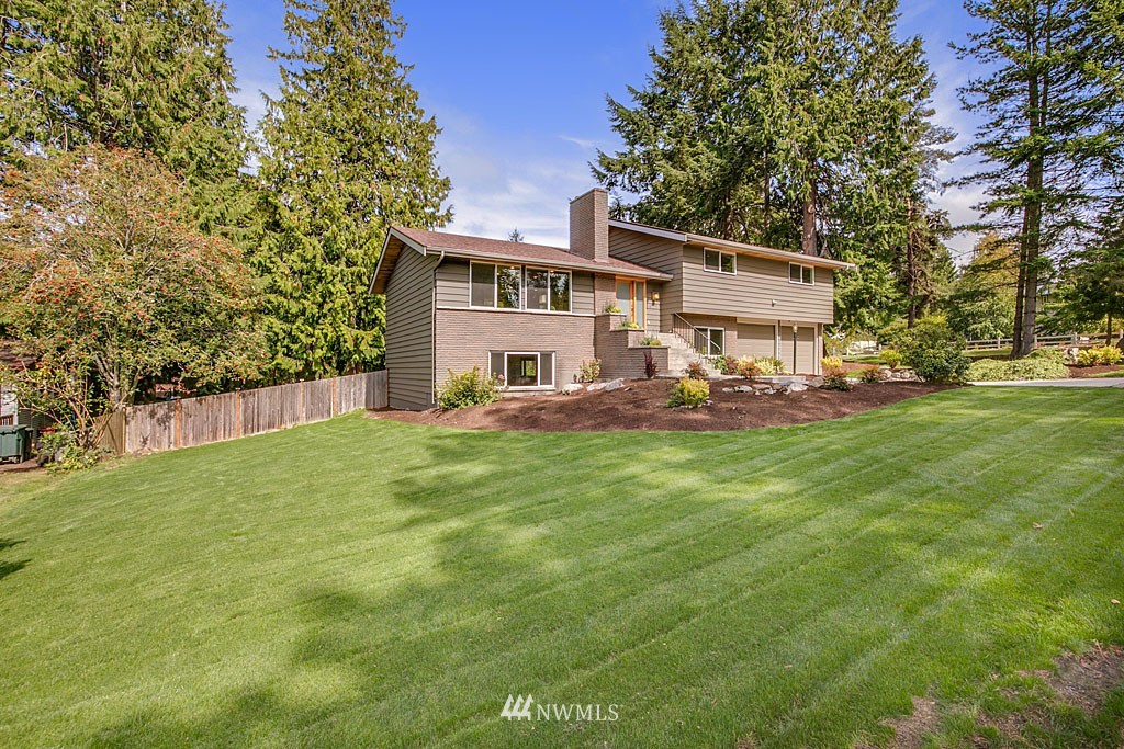8507 186th Street Southwest Edmonds, WA 98026 - Photo 18 of 19 Gallery Image 18
