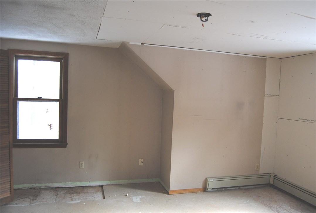 1025 Mt Pleasant Road Burrillville, RI 02830 - Photo 8 of 13 Gallery Image 8