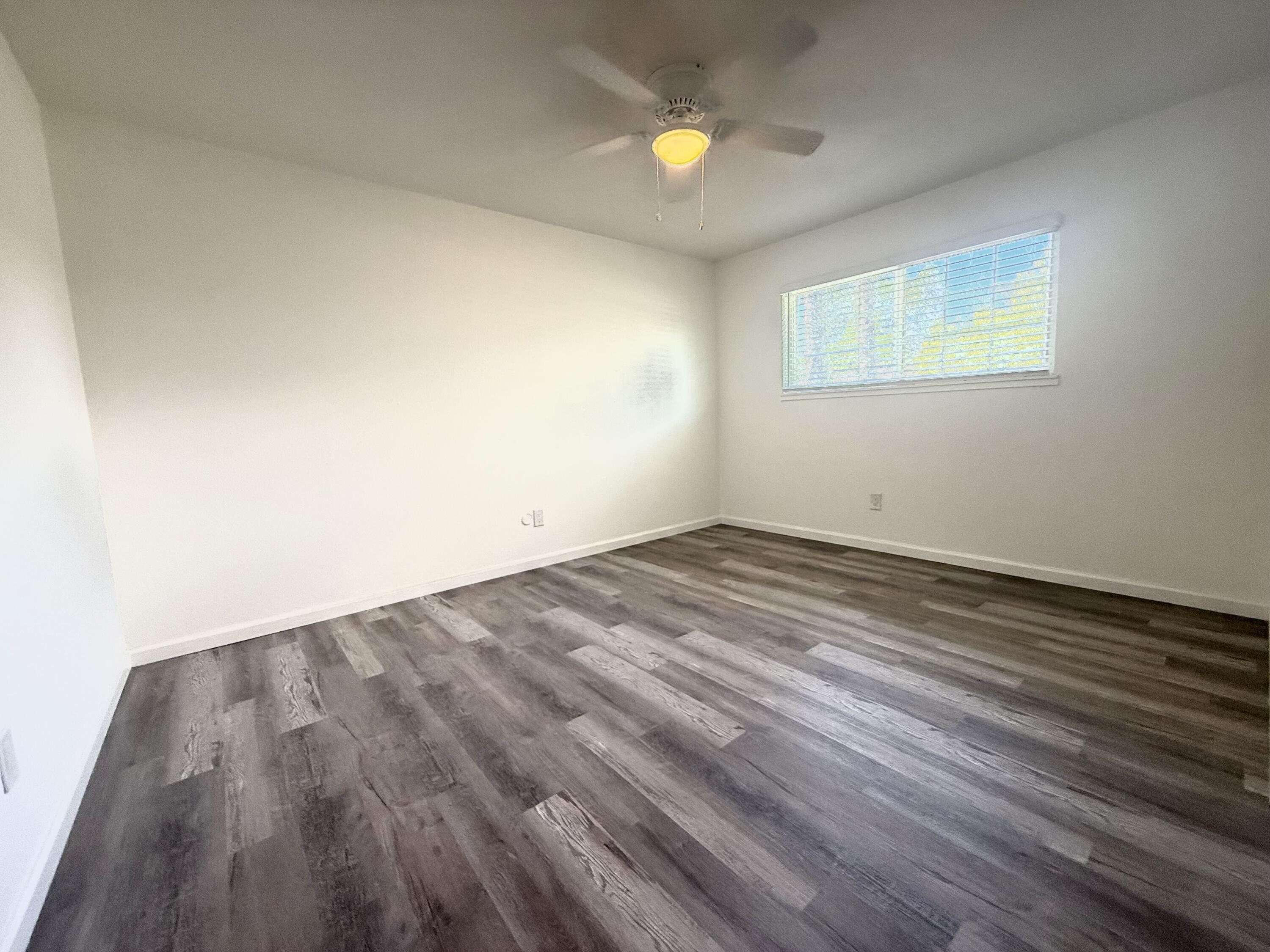 1093 Raymond Road Hanford, CA 93230 - Photo 19 of 32 IMG_8963