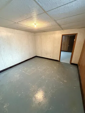 $120,000 | 180 6th Street, Walnut Grove, MN 56180