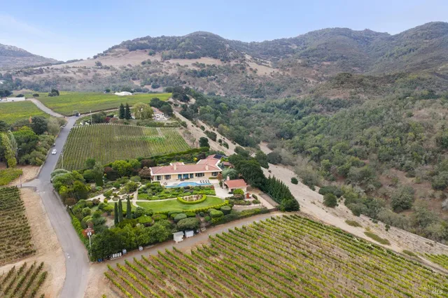 $5,995,000 | 215 Kreuzer Lane, Napa, CA 94559