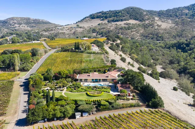 $5,995,000 | 215 Kreuzer Lane, Napa, CA 94559