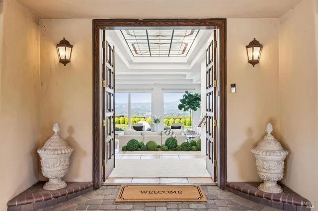 $5,995,000 | 215 Kreuzer Lane, Napa, CA 94559