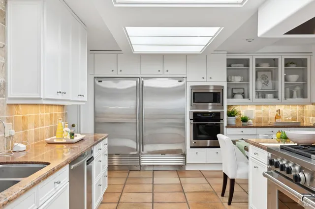 $5,995,000 | 215 Kreuzer Lane, Napa, CA 94559