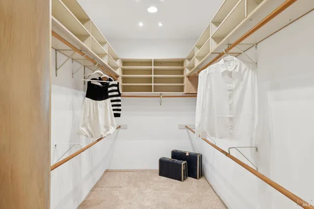 $5,995,000 | 215 Kreuzer Lane, Napa, CA 94559