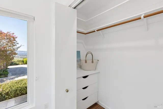 $5,995,000 | 215 Kreuzer Lane, Napa, CA 94559