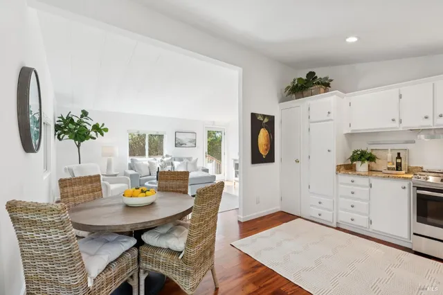 $5,995,000 | 215 Kreuzer Lane, Napa, CA 94559