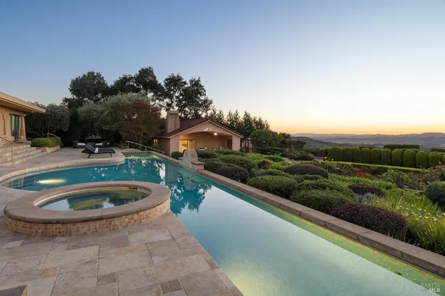 $5,995,000 | 215 Kreuzer Lane, Napa, CA 94559