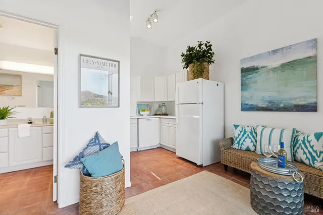 $5,995,000 | 215 Kreuzer Lane, Napa, CA 94559