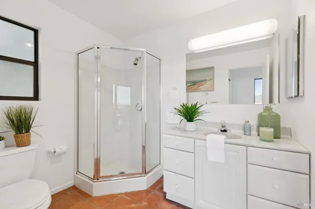 $5,995,000 | 215 Kreuzer Lane, Napa, CA 94559