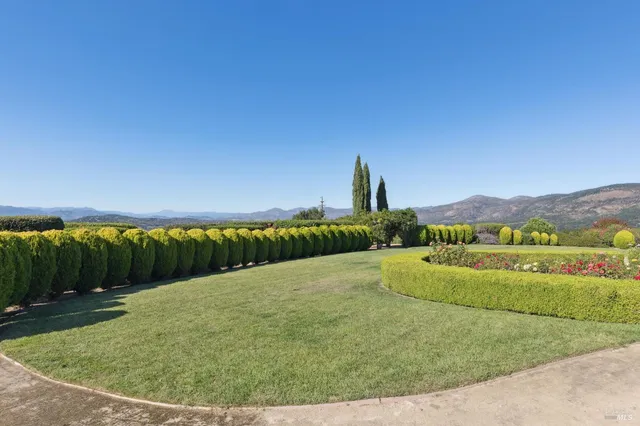 $5,995,000 | 215 Kreuzer Lane, Napa, CA 94559