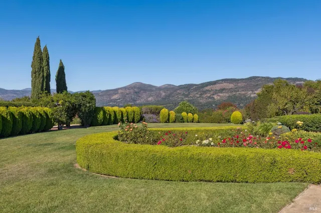 $5,995,000 | 215 Kreuzer Lane, Napa, CA 94559