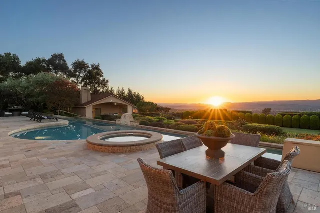 $5,995,000 | 215 Kreuzer Lane, Napa, CA 94559