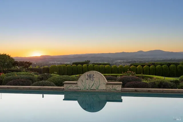$5,995,000 | 215 Kreuzer Lane, Napa, CA 94559