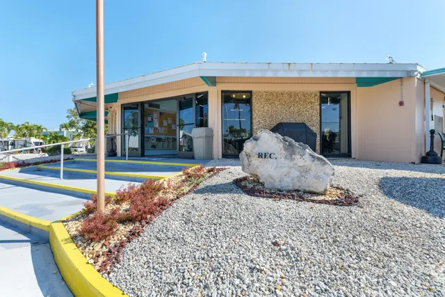 $600,000 | 701 Spanish Main Drive, Unit 384, Cudjoe, FL 33042