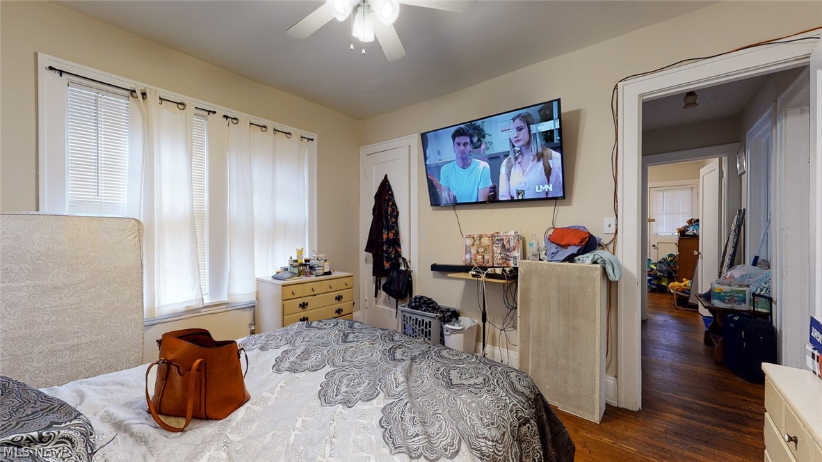 2633 Colchester Road Cleveland, OH 44106 - Photo 7 of 18