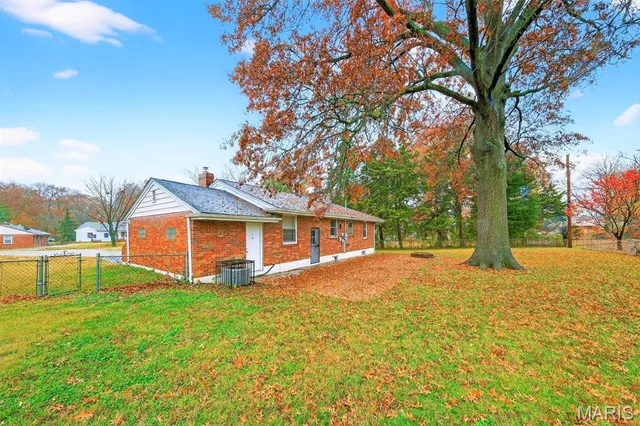 $154,900 | 9279 Dell Court, St. Louis, MO 63137