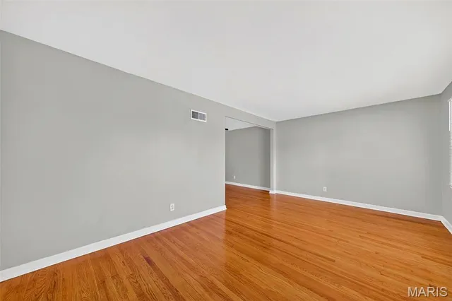 $154,900 | 9279 Dell Court, St. Louis, MO 63137