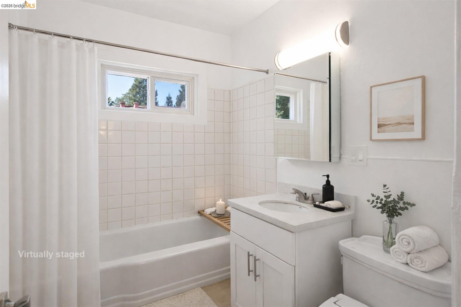 319 North San Pedro Road San Rafael, CA 94903 - Photo 11 of 60 Main House - Virtually Staged