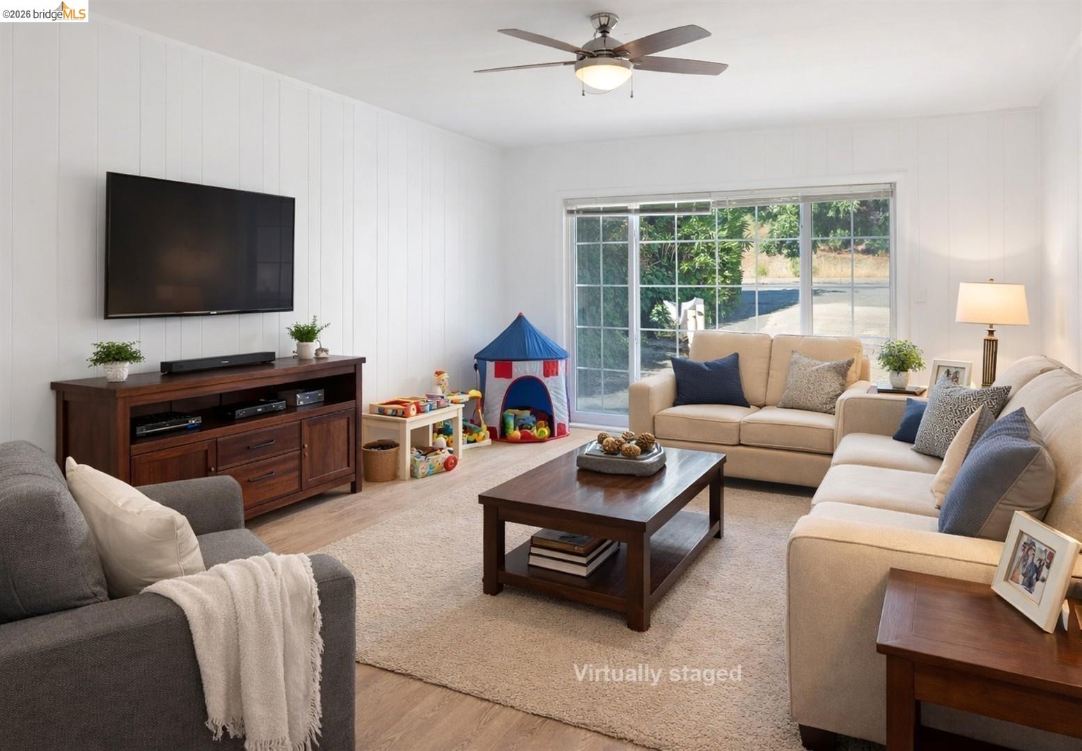 319 North San Pedro Road San Rafael, CA 94903 - Photo 4 of 60 Main House - Virtually Staged