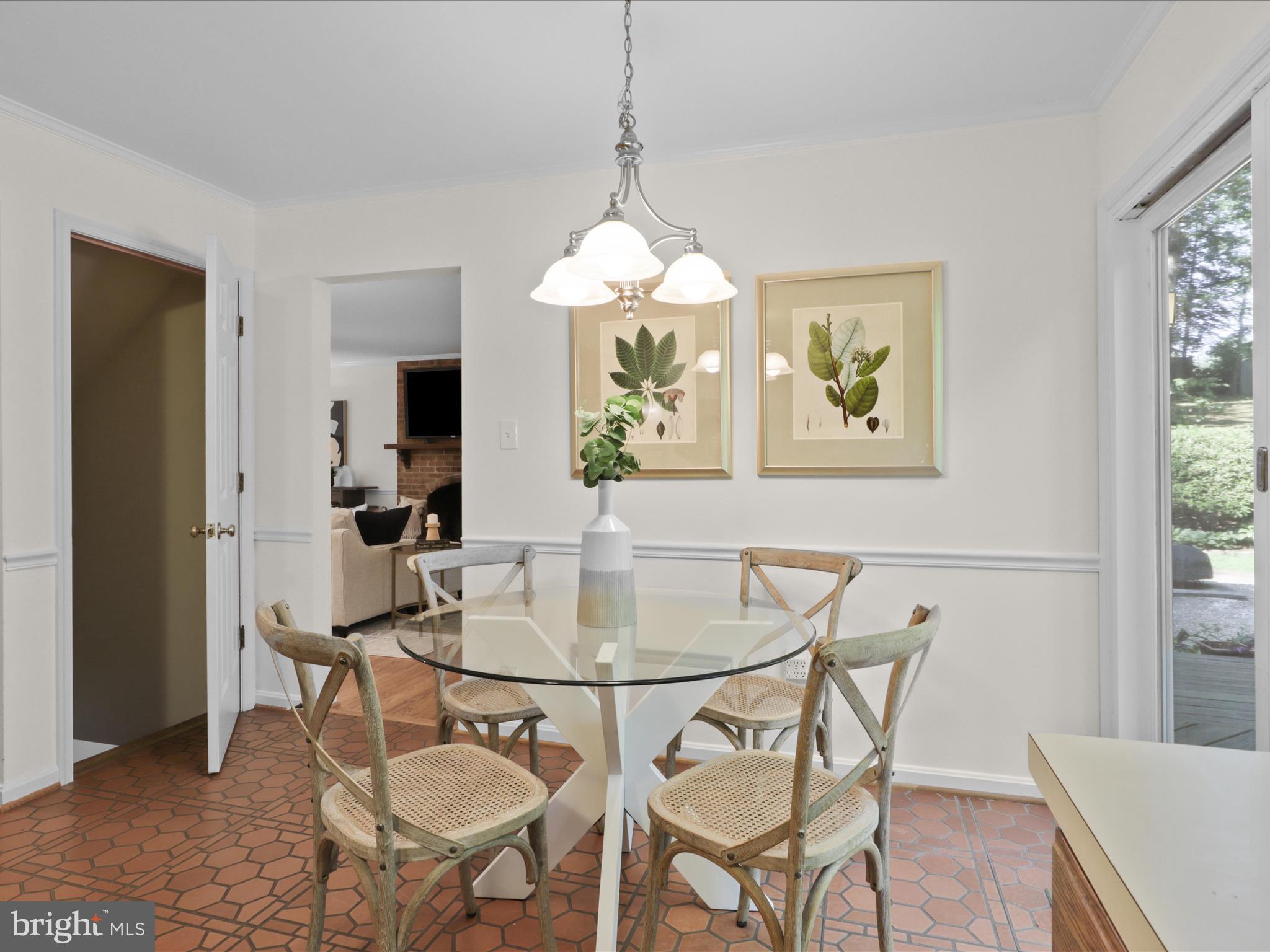 7449 Maple Branch Road Clifton, VA 20124 - Photo 11 of 41 Gallery Image 11