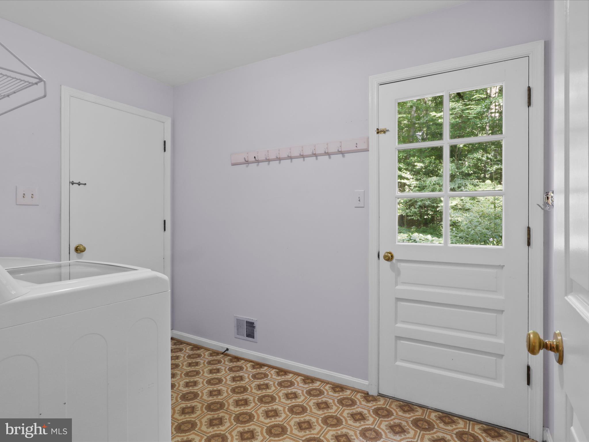 7449 Maple Branch Road Clifton, VA 20124 - Photo 16 of 41 Gallery Image 16