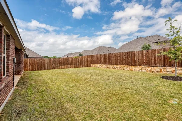$315,000 | 9813 Daisy Mae, Aubrey, TX 76227